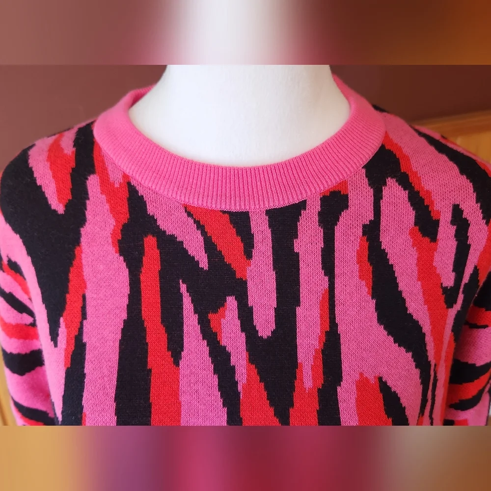 Bar III Pullover Sweater Zebra Twist Red Pink and Black Size Small